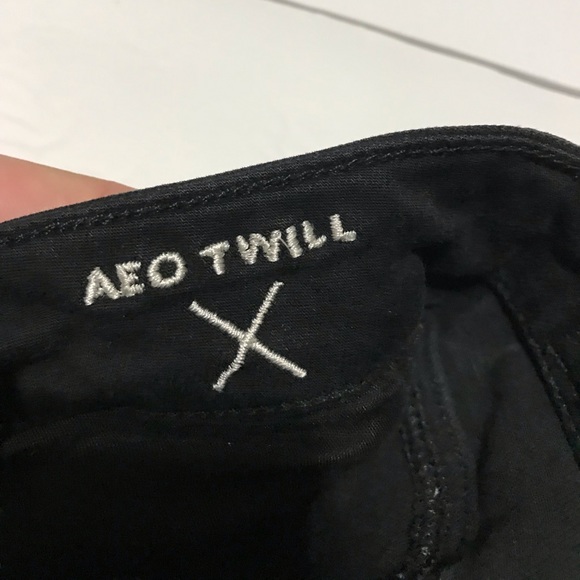 American Eagle Outfitters Distressed Jeggings Super Stretch Size 00 Black Jeans - Picture 5 of 10